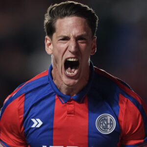 Vombergar habló de la victoria ante Platense y su decisión de quedarse en San Lorenzo
