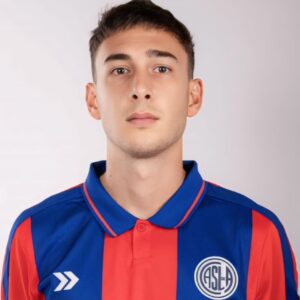 El defensor que no era tenido en cuenta por Russo en San Lorenzo y seguirá su carrera en la Primera Nacional