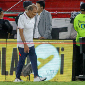 Dolor de cabeza para Russo: ¿Otra baja en San Lorenzo para visitar a Godoy Cruz?