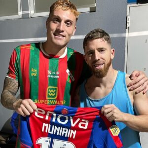 La figura cuerva de Sportivo Las Parejas, la camiseta de Muniain y sus visitas al Nuevo Gasómetro