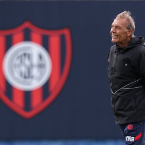 Russo comienza a definir el equipo para visitar a Riestra