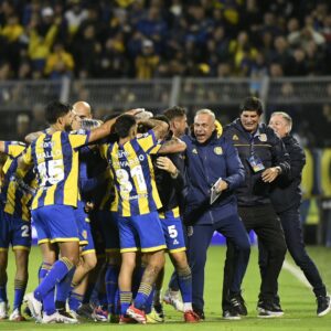 ¿Cómo llega Rosario Central para visitar a San Lorenzo?