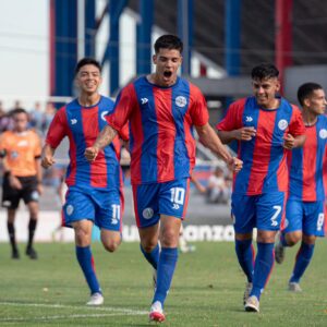 ¿Quién es el juvenil que viajó a la pretemporada y firmaría su contrato con San Lorenzo en las próximas horas?