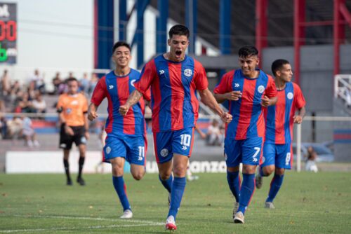 ¿Quién es el juvenil que viajó a la pretemporada y firmaría su contrato con San Lorenzo en las próximas horas?
