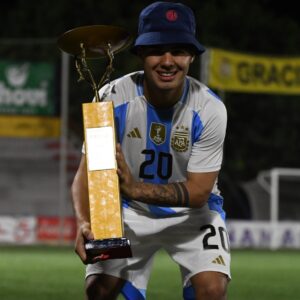 La joyita de San Lorenzo: campeón en España, el sueño de debutar en Primera y los consejos de Aimar