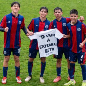 La emotiva arenga de la octava división de San Lorenzo, tras la partida de Valentino