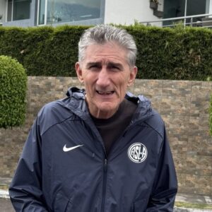 Gigante: el regalo cuervo para el Patón Bauza