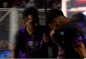 Preocupación por la lesión del Pitu Herrera y el desconsuelo del defensor