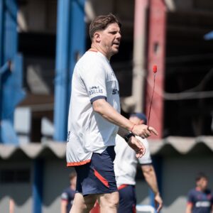 San Lorenzo prueba equipo, pero mantiene algunas dudas