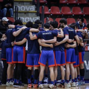 El básquet en estado crítico: jugadores sin cobrar, problemas en las giras y ¿toman medidas extremas?