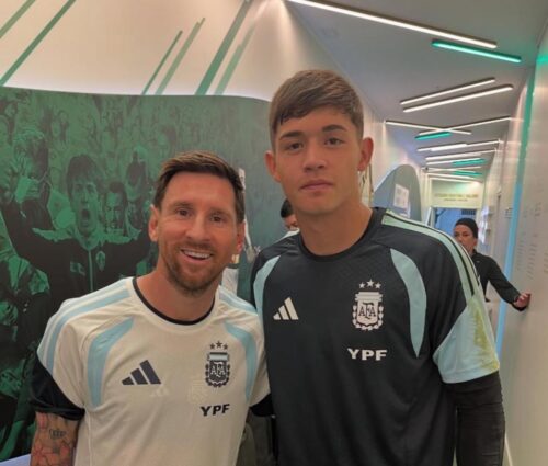 El arquero juvenil de San Lorenzo que entrena con Messi en la selección mayor