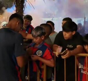 El tremendo recibimiento en Mendoza de los hinchas de San Lorenzo