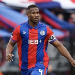 Jhohan Romaña faltó a la práctica en San Lorenzo y pretende que lo vendan