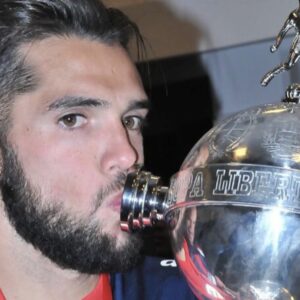 Emmanuel Más: “Me gustaría volver a San Lorenzo. Siempre es lindo eso”