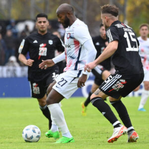 Deportivo Riestra – San Lorenzo: horario, TV y formaciones para la fecha doce del Apertura 2026