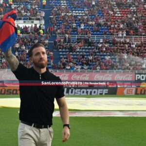 Muniain, visita al estadio y reconocimiento de la gente