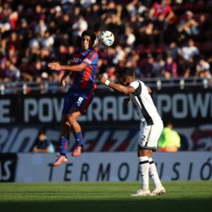 El fuego y el corazón del equipo que asiste y marca goles