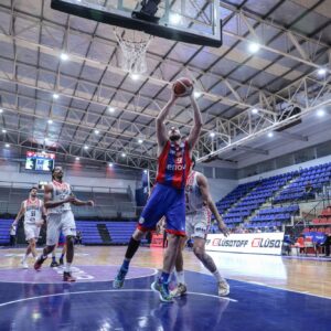 San Lorenzo perdió con Quimsa a puertas cerradas y con un reclamo ante la AdC