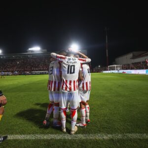 ¿Cómo llega Instituto para visitar a San Lorenzo?