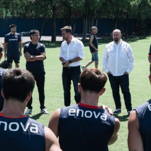 El plantel de San Lorenzo y una presentación especial antes de la práctica