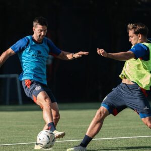 Uno de los futbolistas de San Lorenzo no pudo terminar la práctica