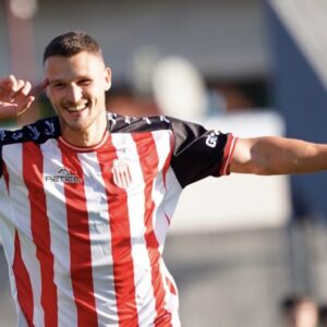 El delantero que debe volver a San Lorenzo a mitad de año