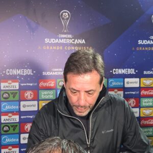 Costantino habló del hincha de San Lorenzo herido en Brasil y la agresión a Álvarez