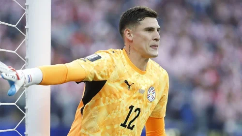 Orlando Gill vuelve a ser el arquero titular de la Selección de Paraguay