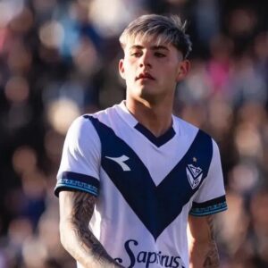 San Lorenzo busca a un juvenil de Vélez para reforzar el equipo