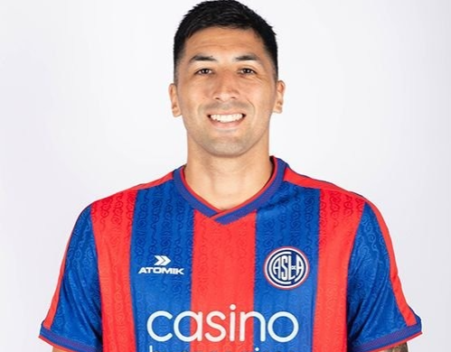 El jugador que fue intimado por San Lorenzo, volvió a entrenar y busca irse