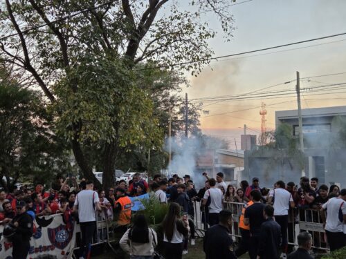 San Lorenzo ya llegó a Santiago del Estero y espera por Central Córdoba