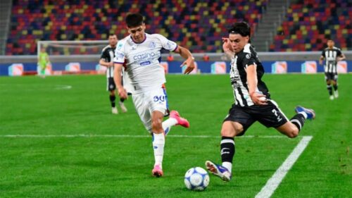 Con Arias casi descartado, el juvenil que podría jugar ante Huracán