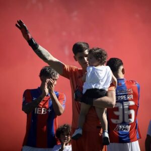 Desde Italia vienen por Orlando Gill: ¿Qué dicen en San Lorenzo?
