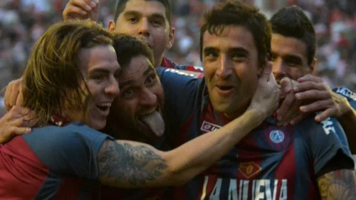 Carlos Bueno y el lado oculto de aquel San Lorenzo que jugó la promoción