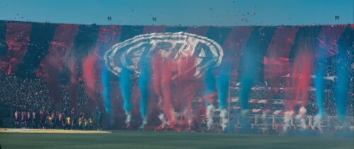 En 15 minutos, se agotaron las populares para el clásico con Boca