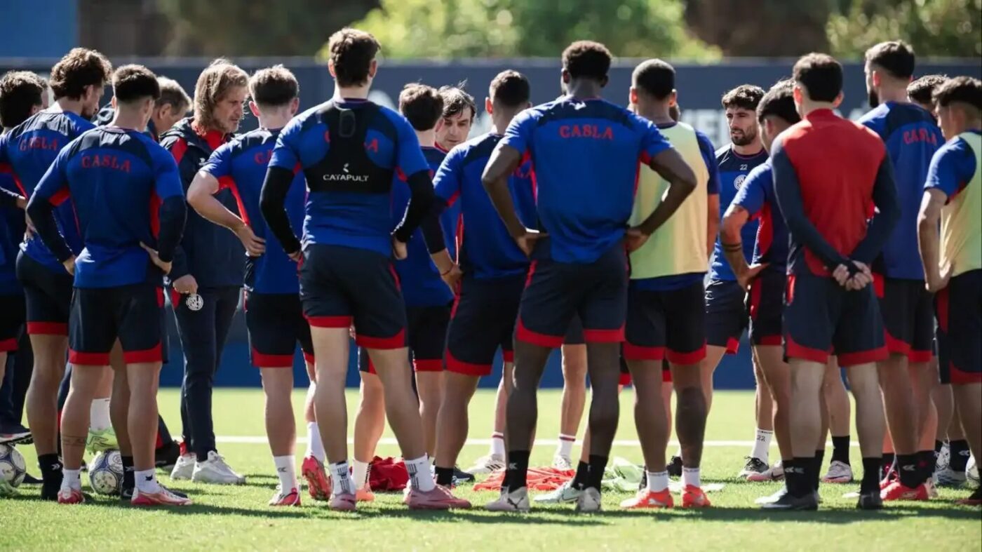 Día libre en San Lorenzo tras la derrota en el clásico: ¿cuándo vuelven a entrenar?