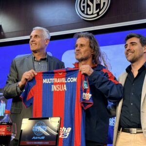 Insúa fue presentado oficialmente como nuevo entrenador de San Lorenzo